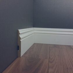 Плинтус напольный Ultrawood Base 5270
